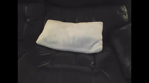 nudestud887 online show from January 13, 2025, 4:39 am