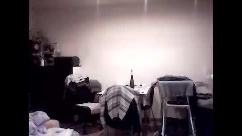 nudista online show from November 9, 2025, 4:27 pm