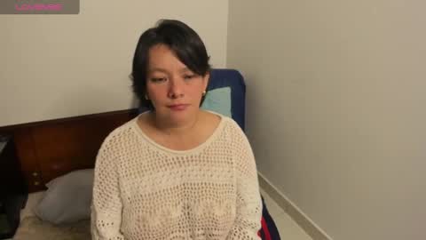 nuit_rose online show from March 7, 2025, 1:53 am