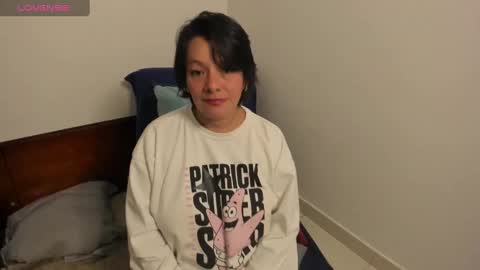 nuit_rose online show from March 9, 2025, 1:46 am