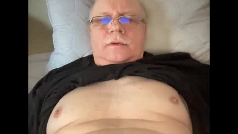 nukiss online show from January 8, 2025, 10:15 am