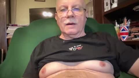 nukiss online show from February 8, 2026, 11:46 am