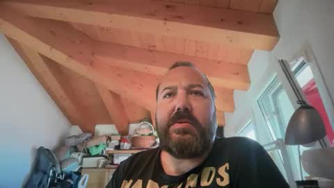 Nutelloso online show from October 28, 2025, 7:23 am