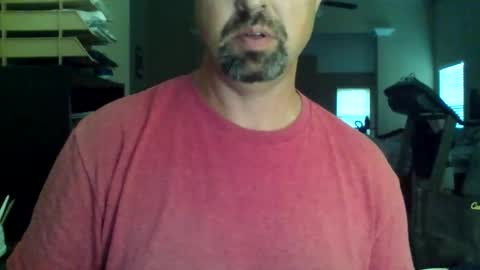 nvrenuff1979 online show from November 6, 2025, 12:28 pm