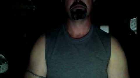 nvrenuff1979 online show from November 26, 2025, 12:17 pm