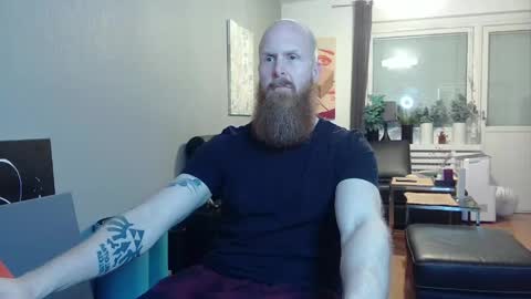 Snapshot of nxrthman chatting on April 5, 2026, 10:29 pm nxrthman online show from April 5, 2026, 10:29 pm