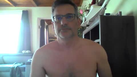 nyalosz7509 online show from April 29, 2026, 9:24 am