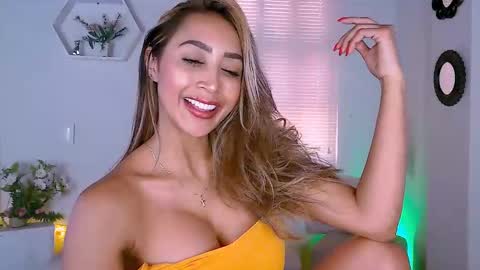 Nycole online show from January 23, 2025, 8:02 pm