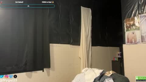 nygal23 online show from April 21, 2026, 12:12 am