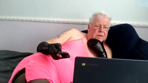 stockings  suspenders mad online show from May 18, 2026, 4:46 pm