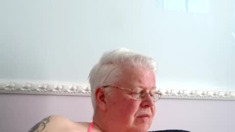 stockings  suspenders mad online show from May 22, 2026, 12:00 pm