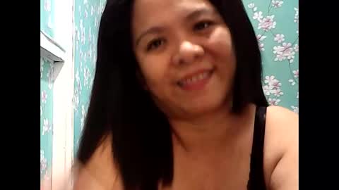 Snapshot of nymphoangel2022 chatting on April 11, 2026, 7:13 am I am your angel online show from April 11, 2026, 7:13 am