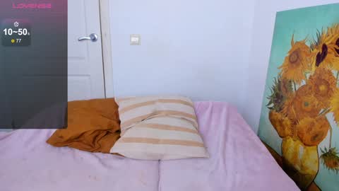 crystal   3 online show from January 30, 2025, 7:26 pm