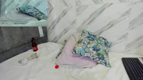 xionela gates online show from February 28, 2025, 1:47 am