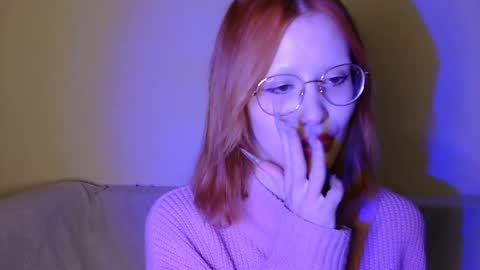 Snapshot of nyra_thira chatting on October 23, 2025, 12:32 am nyra_thira online show from October 23, 2025, 12:32 am