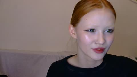 Snapshot of nyra_thira chatting on October 26, 2025, 8:26 pm nyra_thira online show from October 26, 2025, 8:26 pm