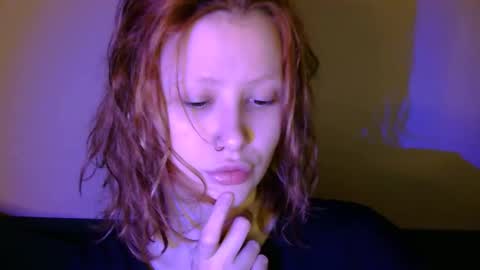 Snapshot of nyra_thira chatting on December 16, 2025, 10:31 am nyra_thira online show from December 16, 2025, 10:31 am