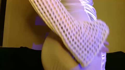 Snapshot of nyra_thira chatting on January 10, 2026, 10:36 pm nyra_thira online show from January 10, 2026, 10:36 pm