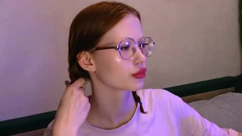 Snapshot of nyra_thira chatting on July 4, 2026, 10:49 pm nyra_thira online show from July 4, 2026, 10:49 pm