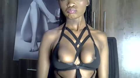 Snapshot of nyverra chatting on June 12, 2026, 5:50 am nyverra online show from June 12, 2026, 5:50 am