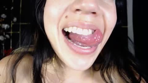 nyx1126 online show from March 12, 2025, 6:33 pm