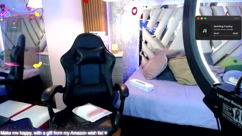 Snapshot of nyx_andria chatting on May 5, 2026, 2:41 am Alex . online show from May 5, 2026, 2:41 am