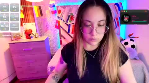 Snapshot of nyx_andria chatting on July 7, 2026, 6:47 am Alex . online show from July 7, 2026, 6:47 am