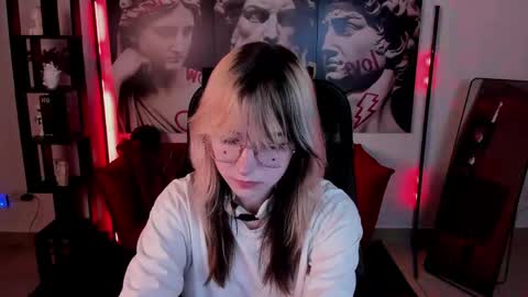 Snapshot of nyxcalderra chatting on May 26, 2026, 4:19 am Nyx online show from May 26, 2026, 4:19 am