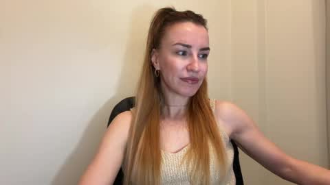 Snapshot of nyxelia_ chatting on April 27, 2026, 7:06 am Anastasia online show from April 27, 2026, 7:06 am