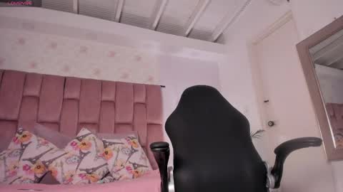Nyxki Daa online show from June 7, 2026, 3:54 am