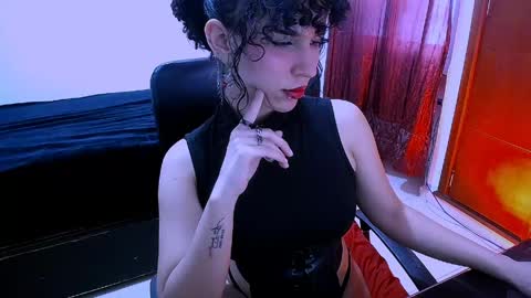 Nyxxei online show from April 24, 2026, 9:50 pm