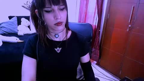 Snapshot of nyxxei chatting on July 23, 2026, 9:02 pm Nyxxei online show from July 23, 2026, 9:02 pm