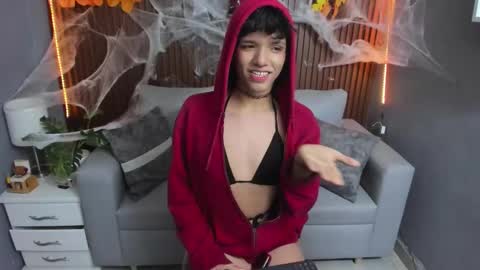 Lua  bohareal  online show from October 13, 2025, 8:20 pm