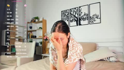 Elis online show from April 18, 2026, 6:45 pm