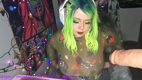 occvlt qveen online show from February 5, 2025, 1:04 am