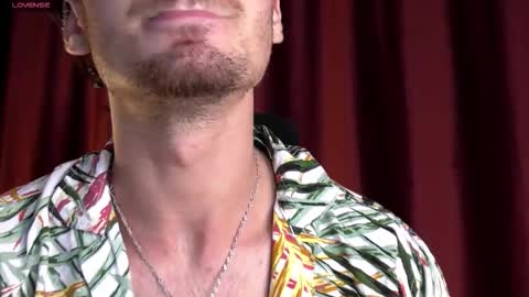 Snapshot of oceanheat chatting on October 23, 2025, 8:18 pm OceanHeart online show from October 23, 2025, 8:18 pm