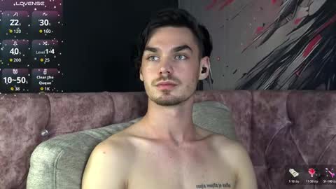 Snapshot of oceanheat chatting on December 13, 2025, 7:53 pm OceanHeart online show from December 13, 2025, 7:53 pm