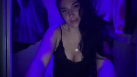 A L A R A  online show from October 3, 2025, 2:19 am