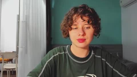 Evie online show from January 18, 2025, 1:08 pm