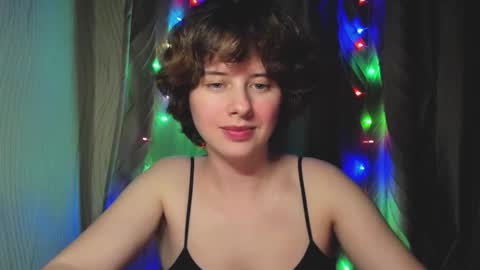 Evie online show from September 24, 2025, 4:21 pm