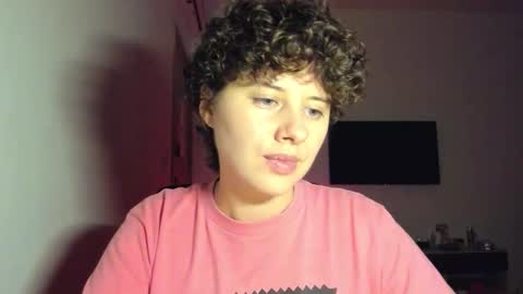 Evie online show from March 4, 2026, 3:18 pm