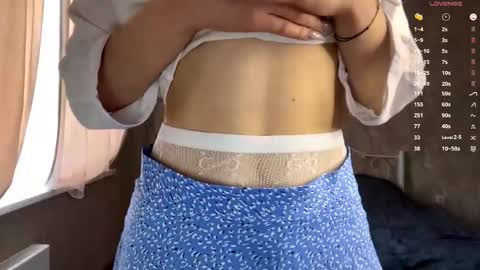 Mia online show from September 11, 2025, 7:08 am