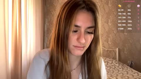 Mia online show from October 17, 2025, 9:12 am