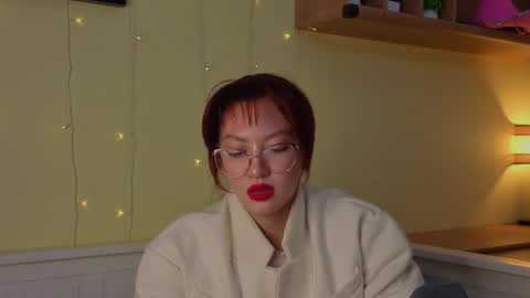 Mona online show from March 5, 2026, 8:27 pm