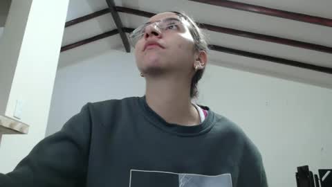 Val online show from January 2, 2025, 1:27 am