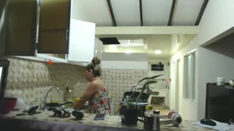 Val online show from February 18, 2025, 1:43 am