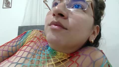 Val online show from February 6, 2026, 10:24 pm