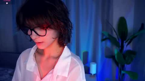 Snapshot of odettehatt chatting on September 28, 2025, 7:08 pm Thea online show from September 28, 2025, 7:08 pm