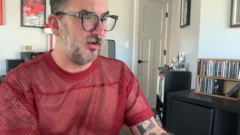 Snapshot of office_dad chatting on September 8, 2025, 7:02 pm Office Dad online show from September 8, 2025, 7:02 pm