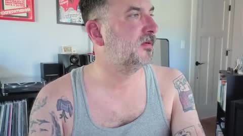 Snapshot of office_dad chatting on September 12, 2025, 6:30 pm Office Dad online show from September 12, 2025, 6:30 pm